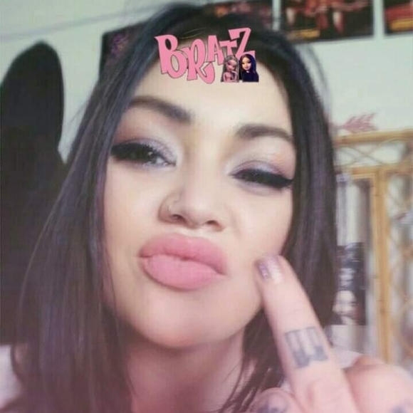 Meet your Posher, Jasmine - Picture 2 of 7